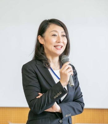 西岡 亜矢子客員准教授