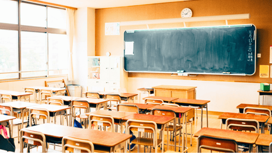 学校の教室の風景。学校で働く栄養士・管理栄養士とは